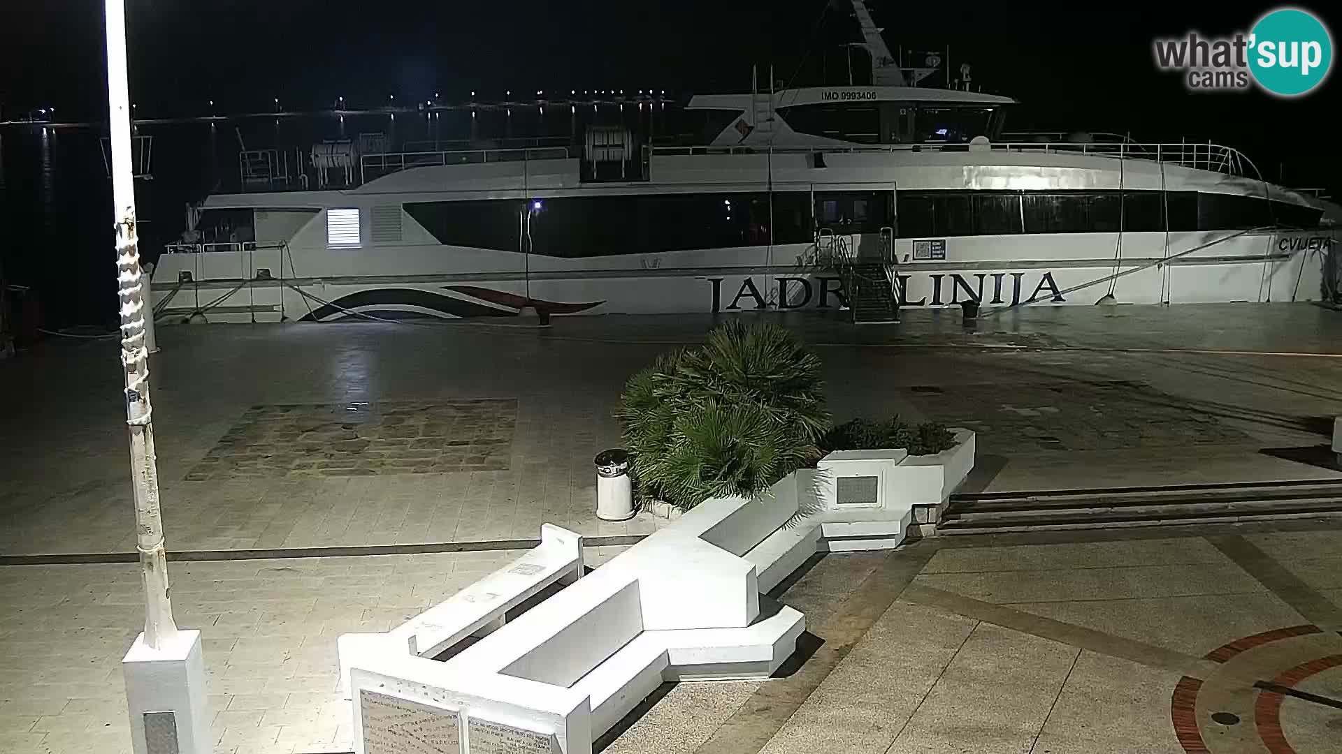 Webcam Novalja seaside promenade