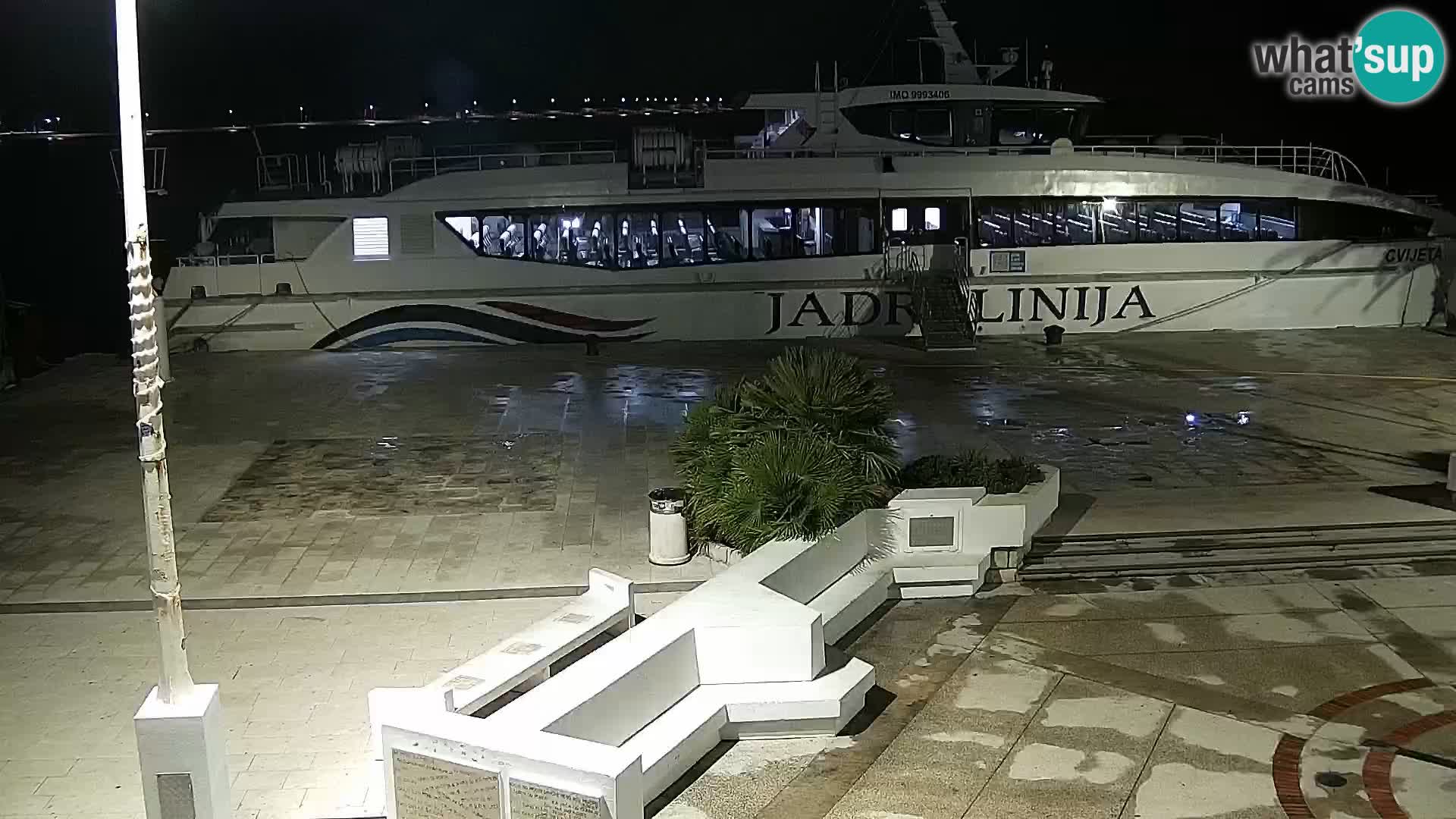 Novalja spletna kamera promenada