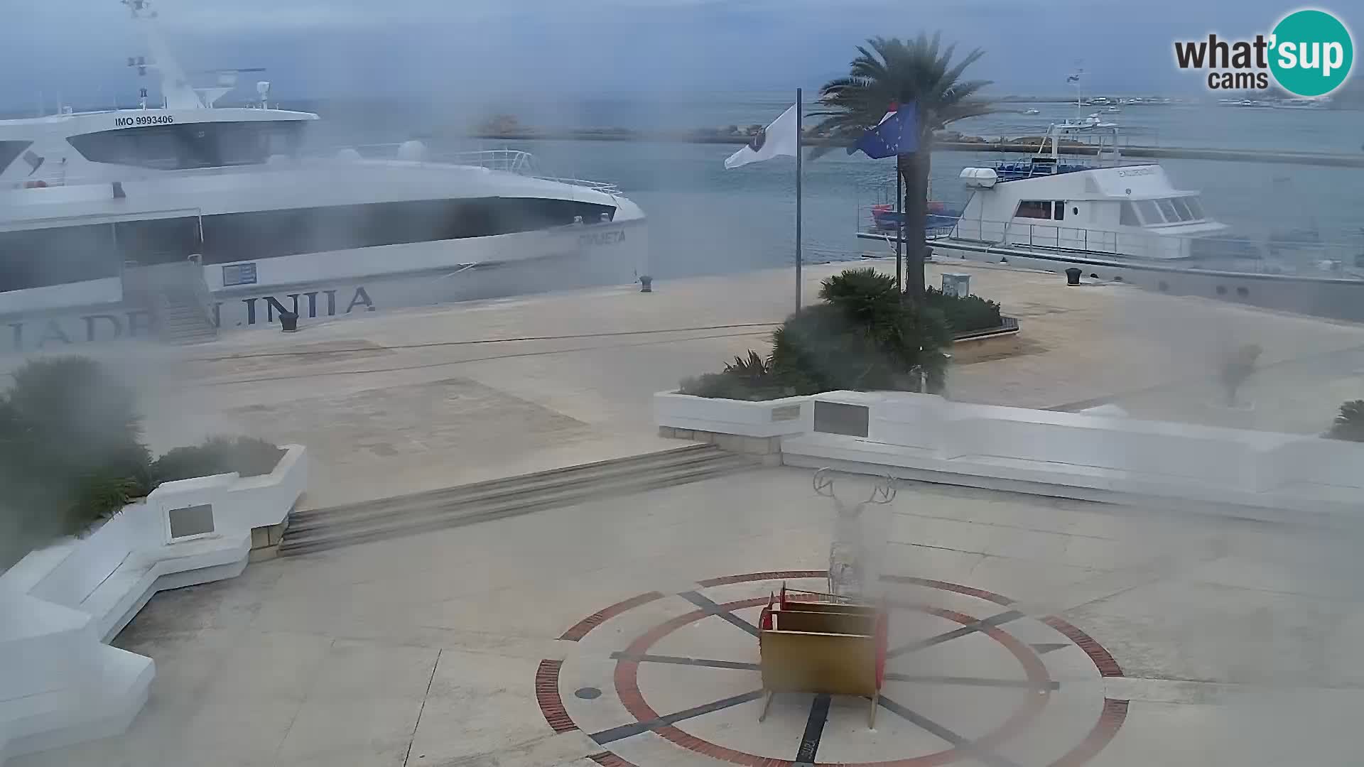 Webcam Novalja seaside promenade