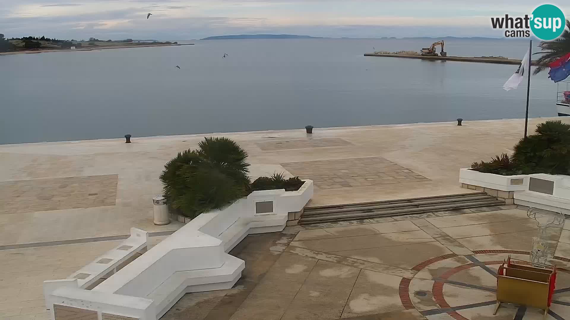 Webcam Novalja seaside promenade