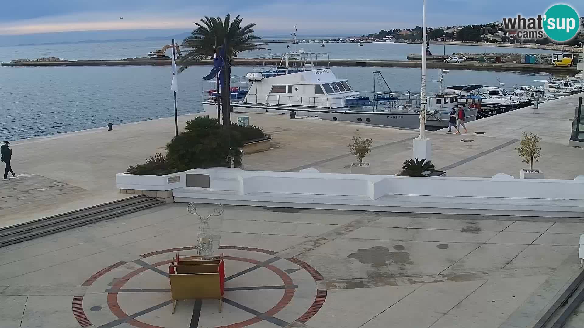 Webcam Novalja seaside promenade
