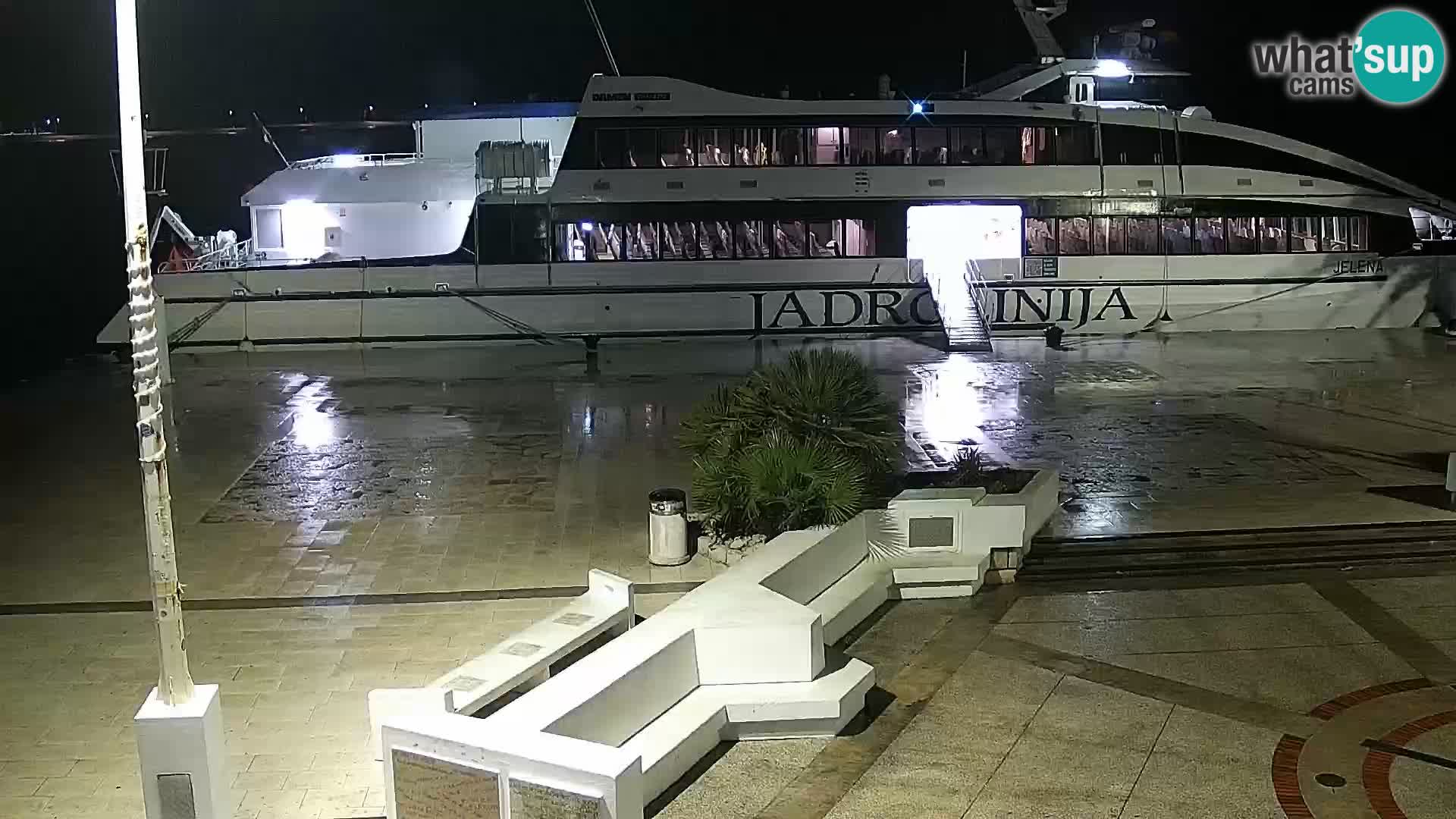 Webcam Novalja seaside promenade