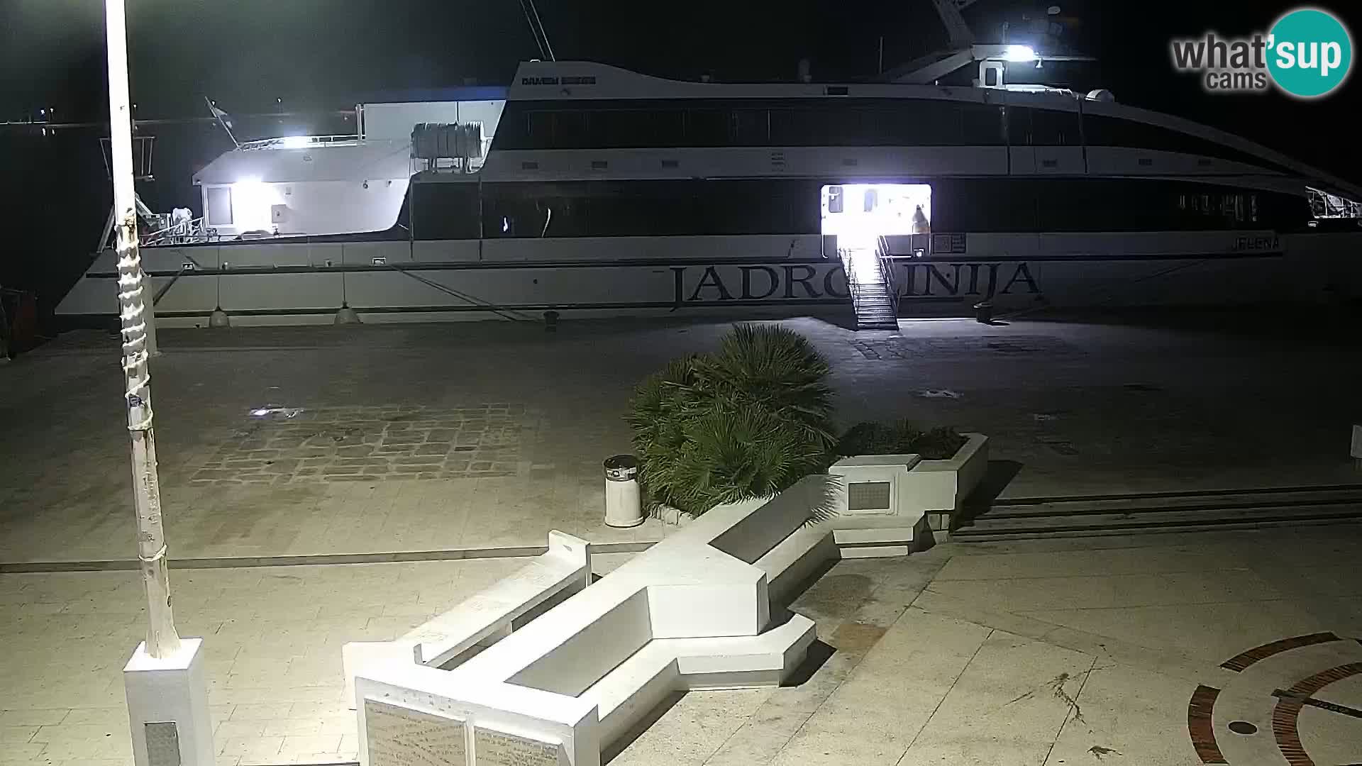 Livecam Promenade a Novalja