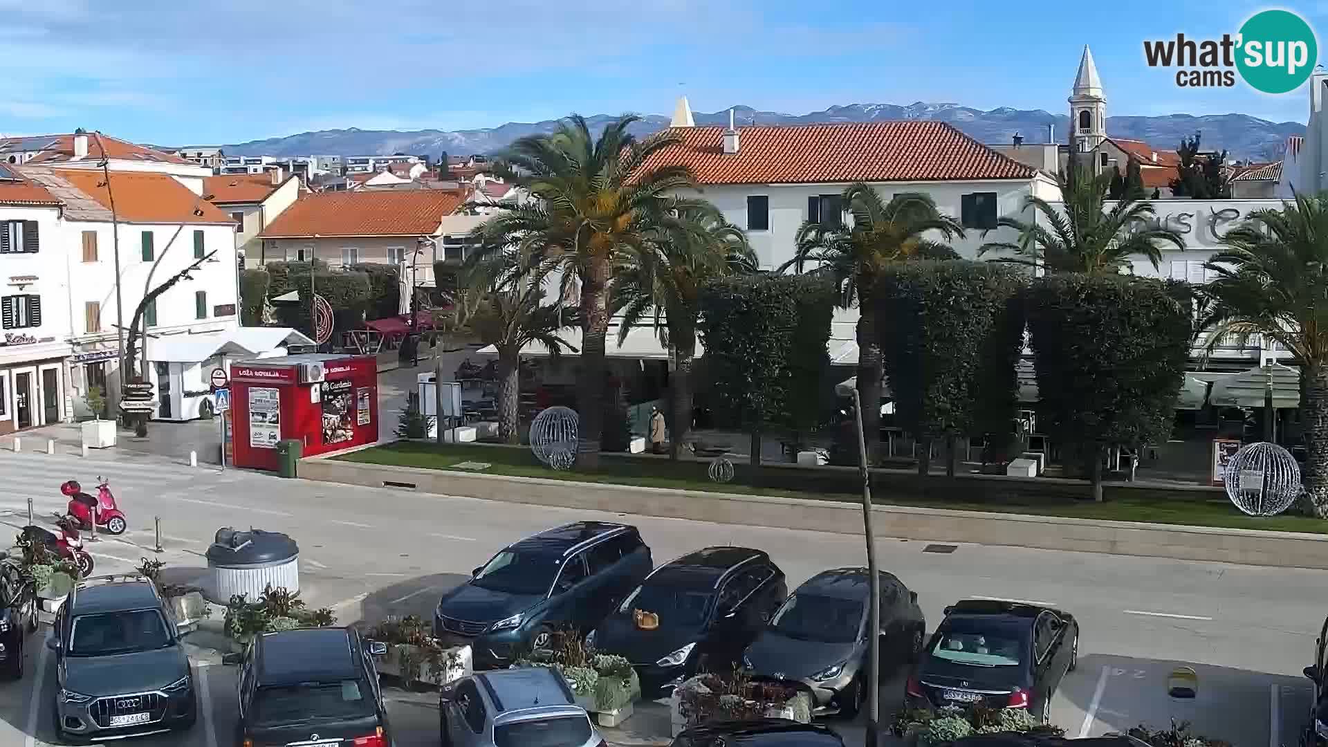 Novalja spletna kamera promenada