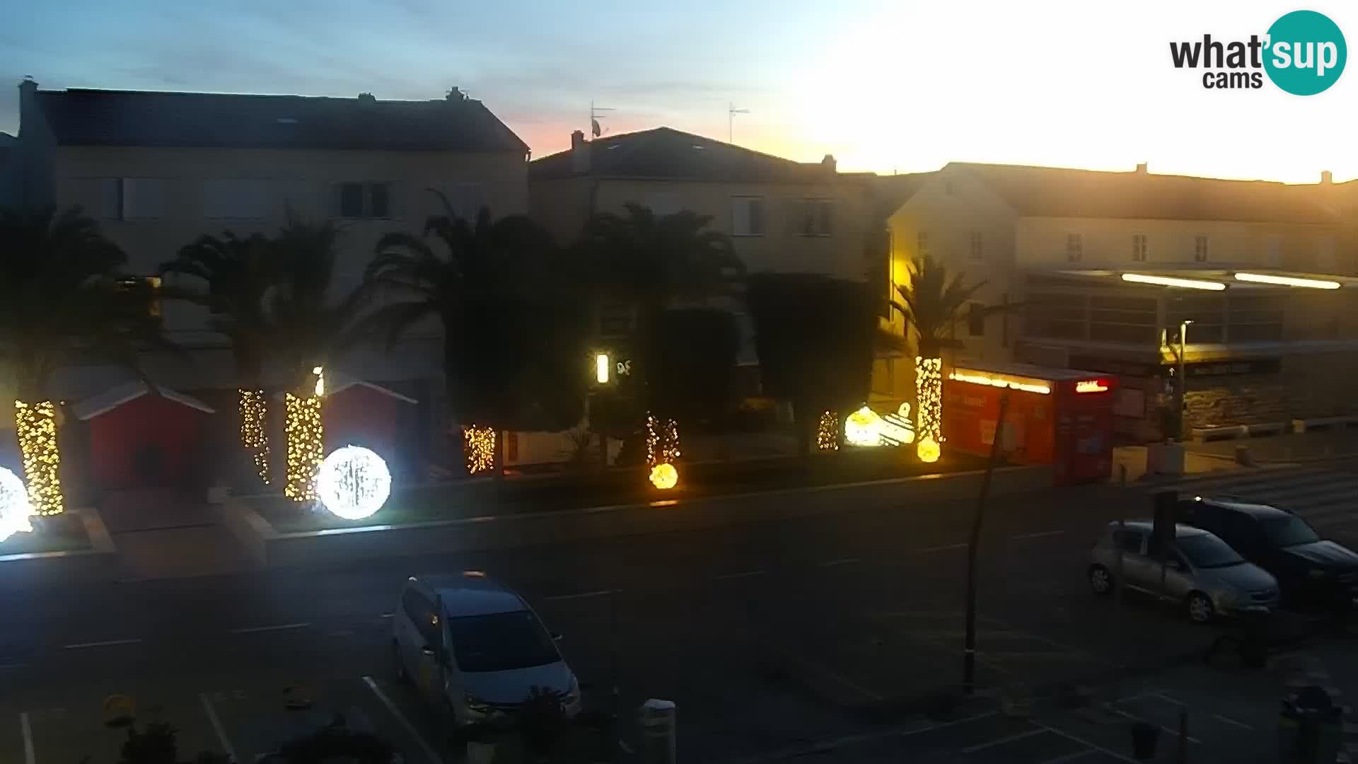 Webcam Novalja seaside promenade