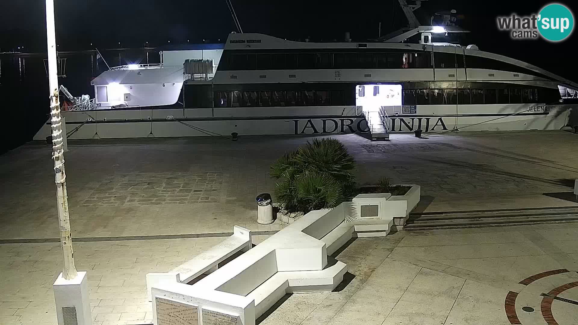 Webcam Novalja seaside promenade