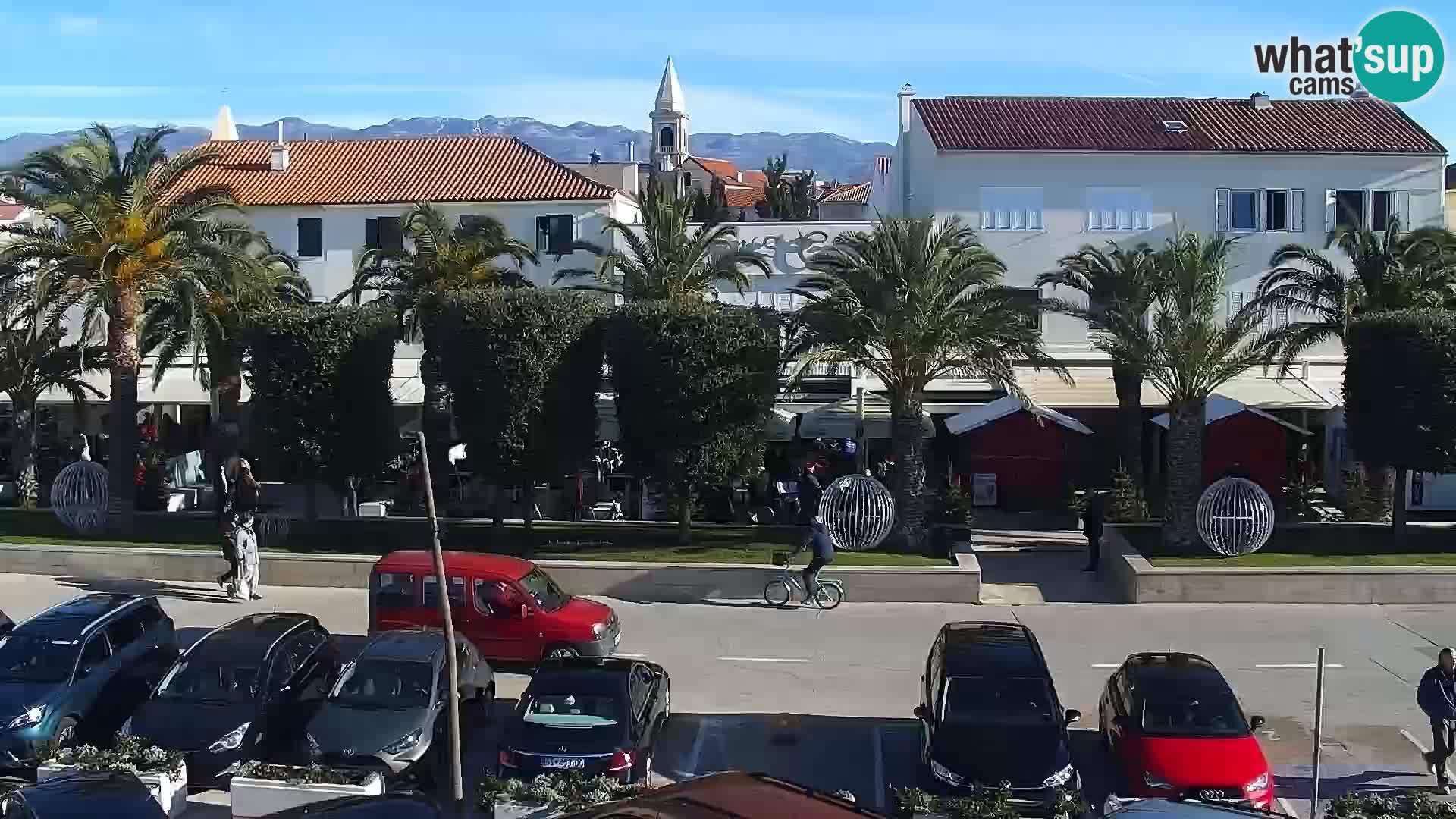 Novalja spletna kamera promenada