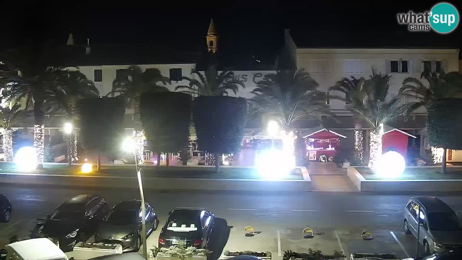 Novalja spletna kamera promenada