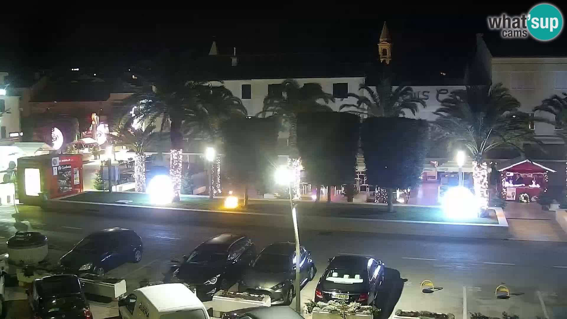 Web kamera Novalja promenada