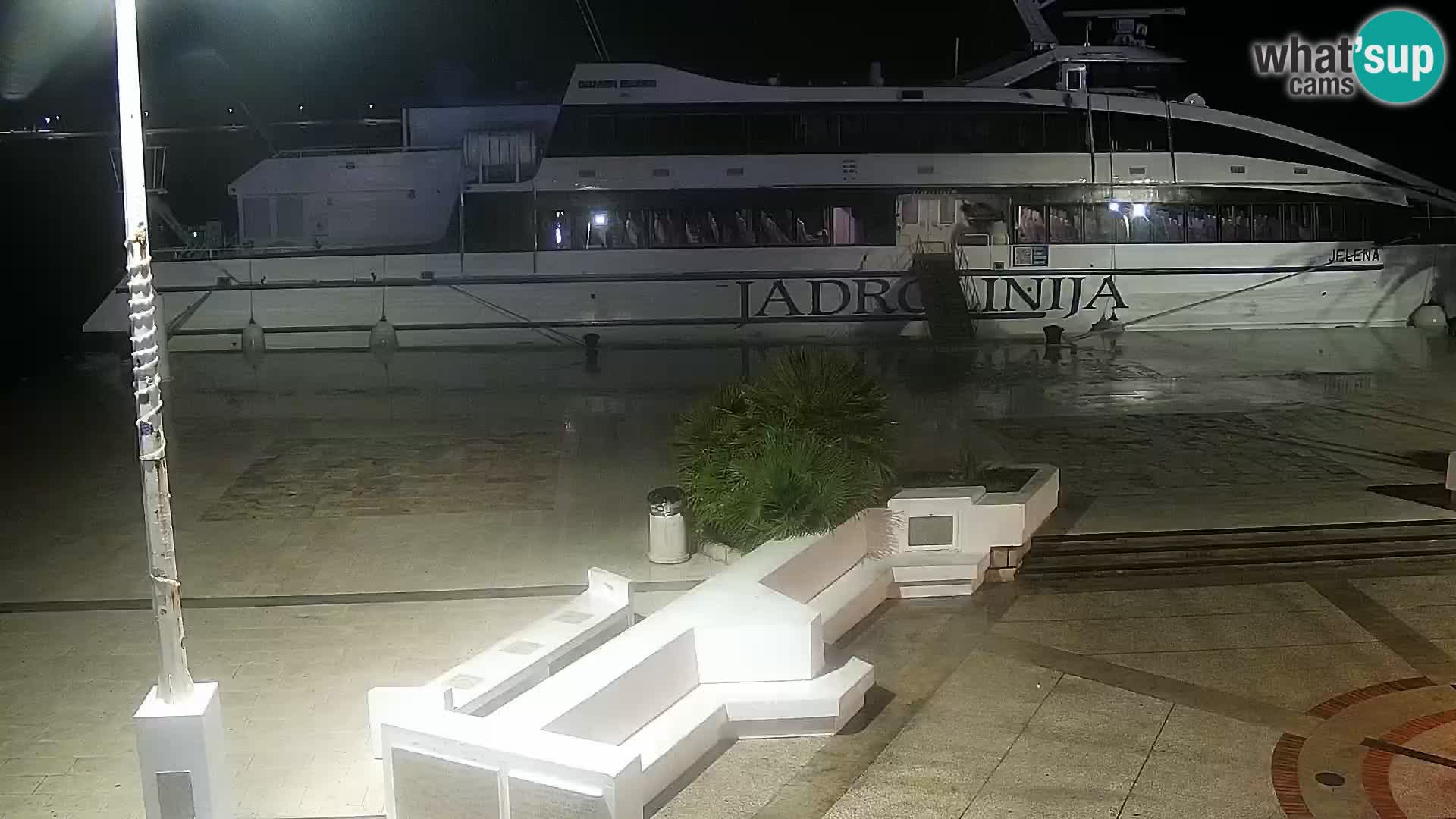 Webcam Novalja seaside promenade