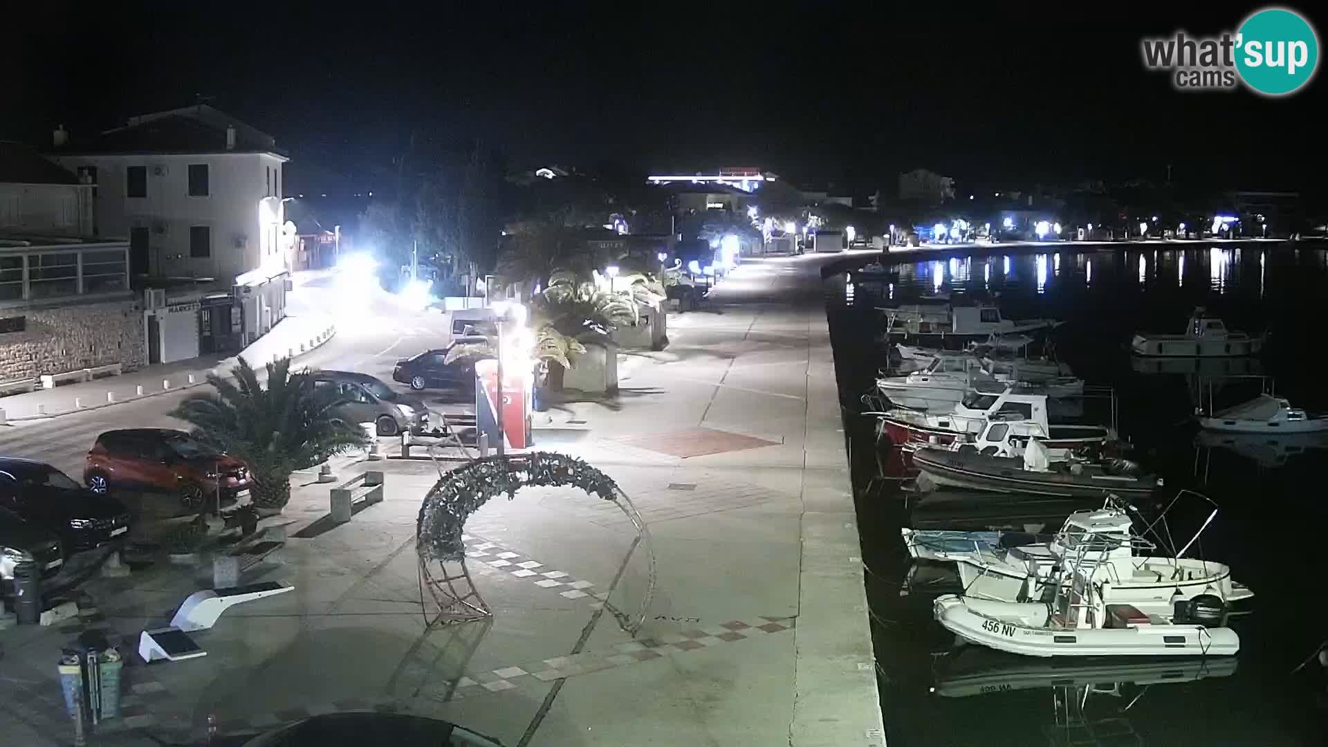 Novalja spletna kamera promenada