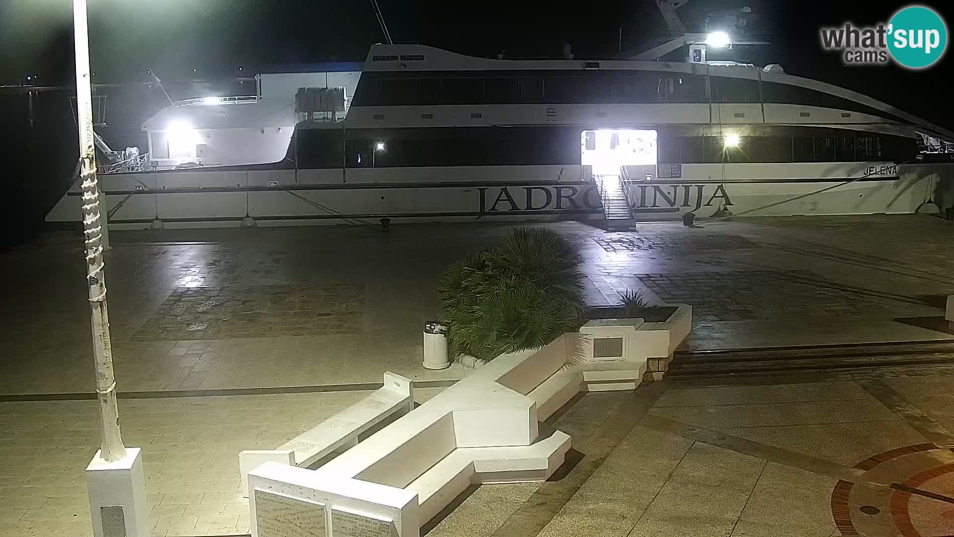 Livecam Promenade a Novalja