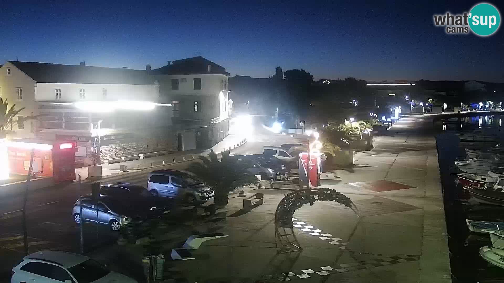 Novalja spletna kamera promenada