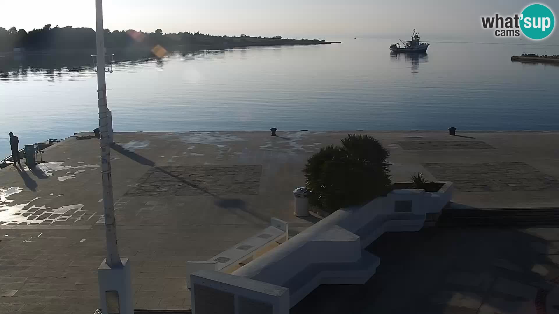 Webcam Novalja seaside promenade
