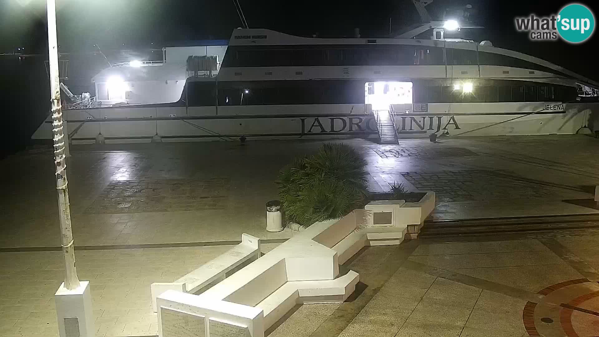 Livecam Promenade a Novalja