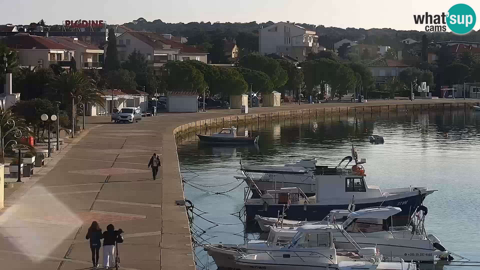 Novalja spletna kamera promenada