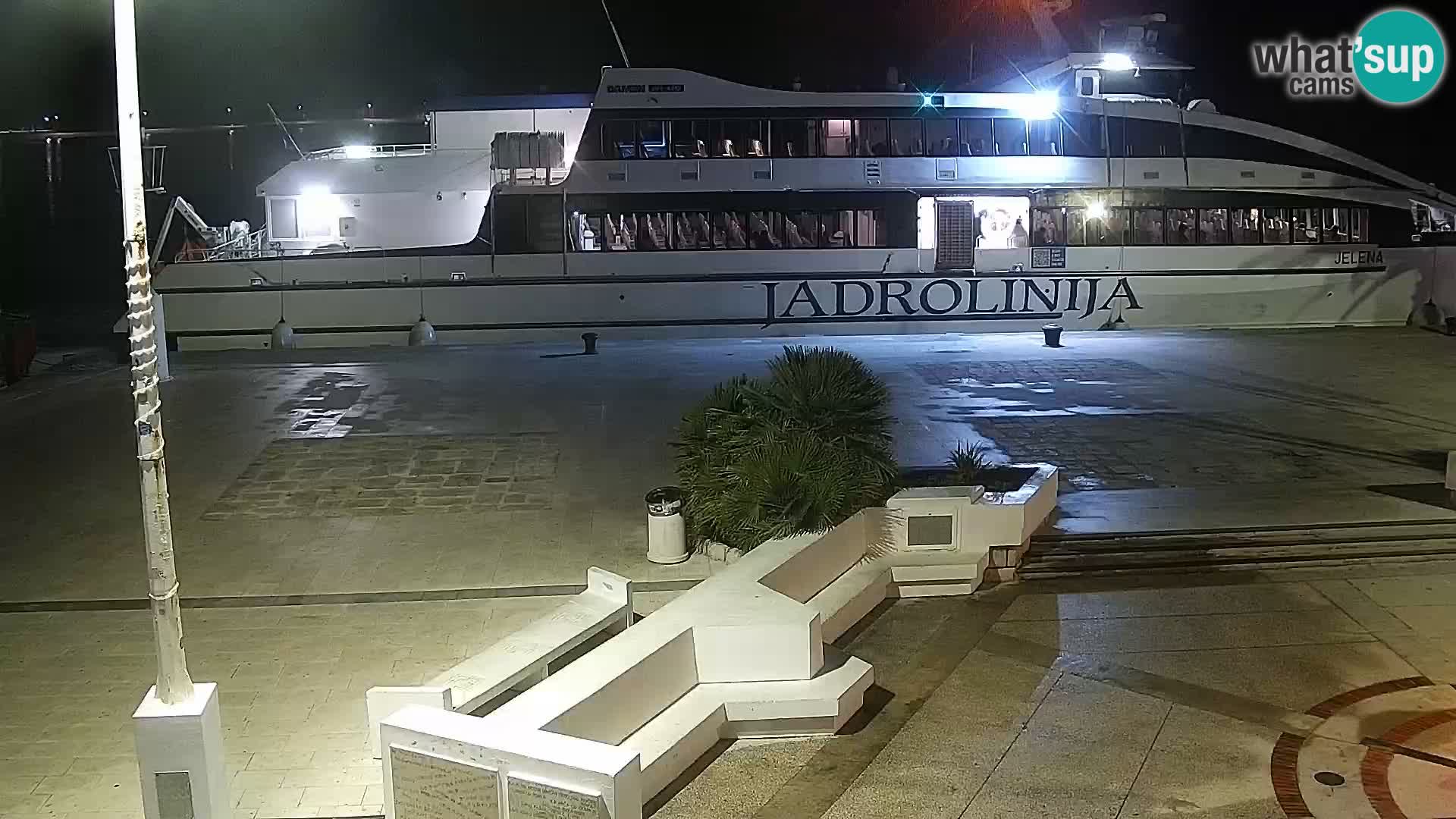 Webcam Novalja seaside promenade