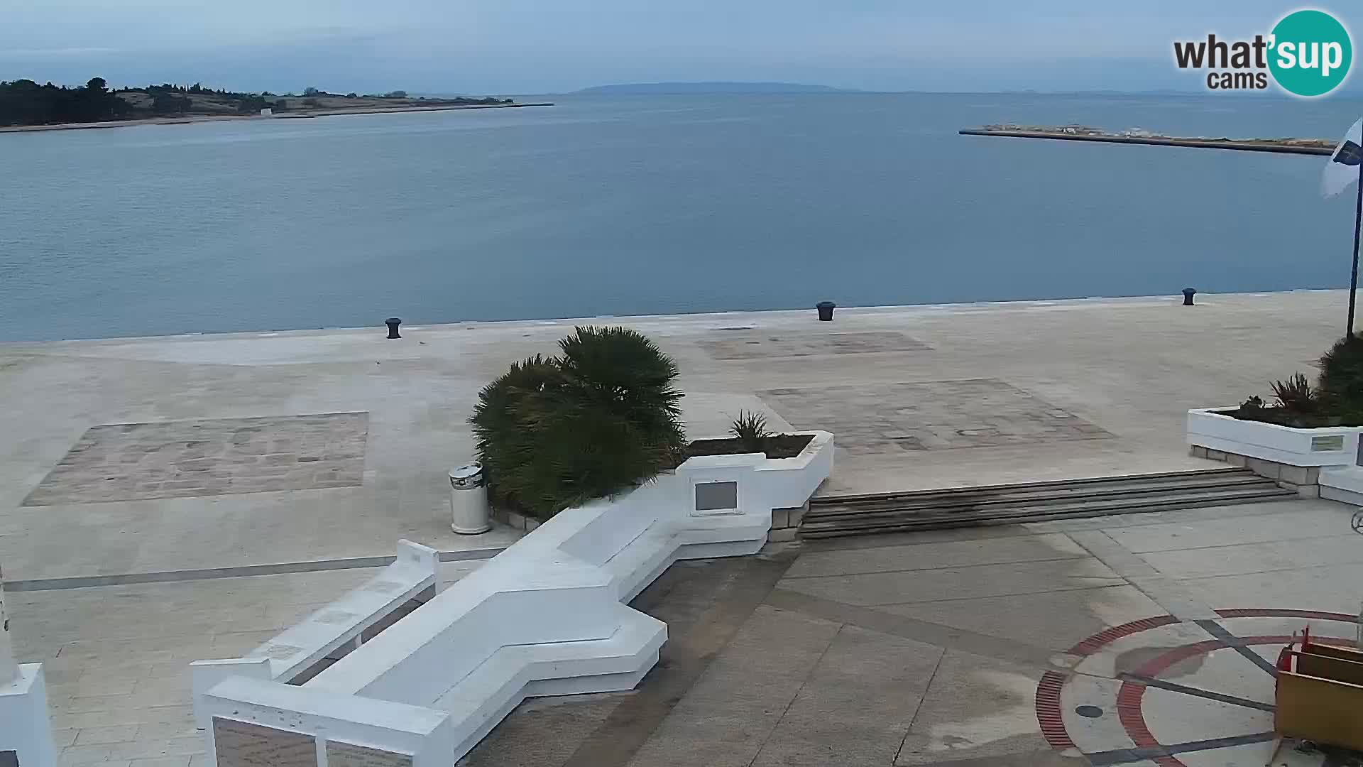 Novalja spletna kamera promenada