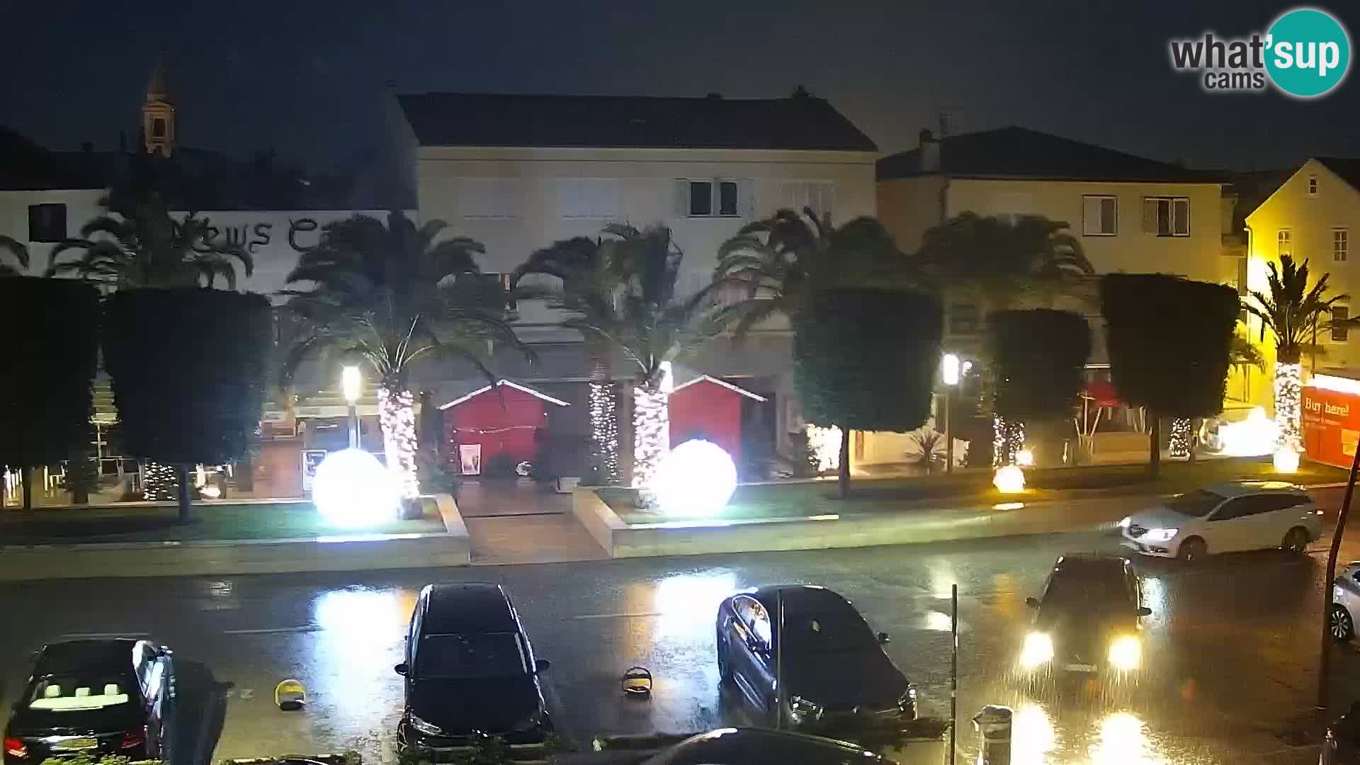 Novalja spletna kamera promenada