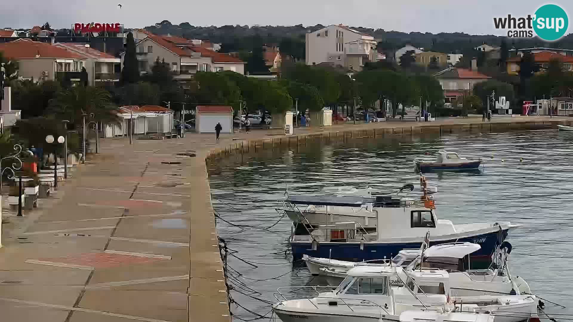 Novalja spletna kamera promenada
