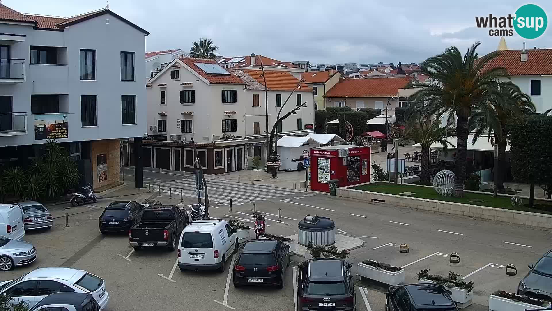 Novalja spletna kamera promenada