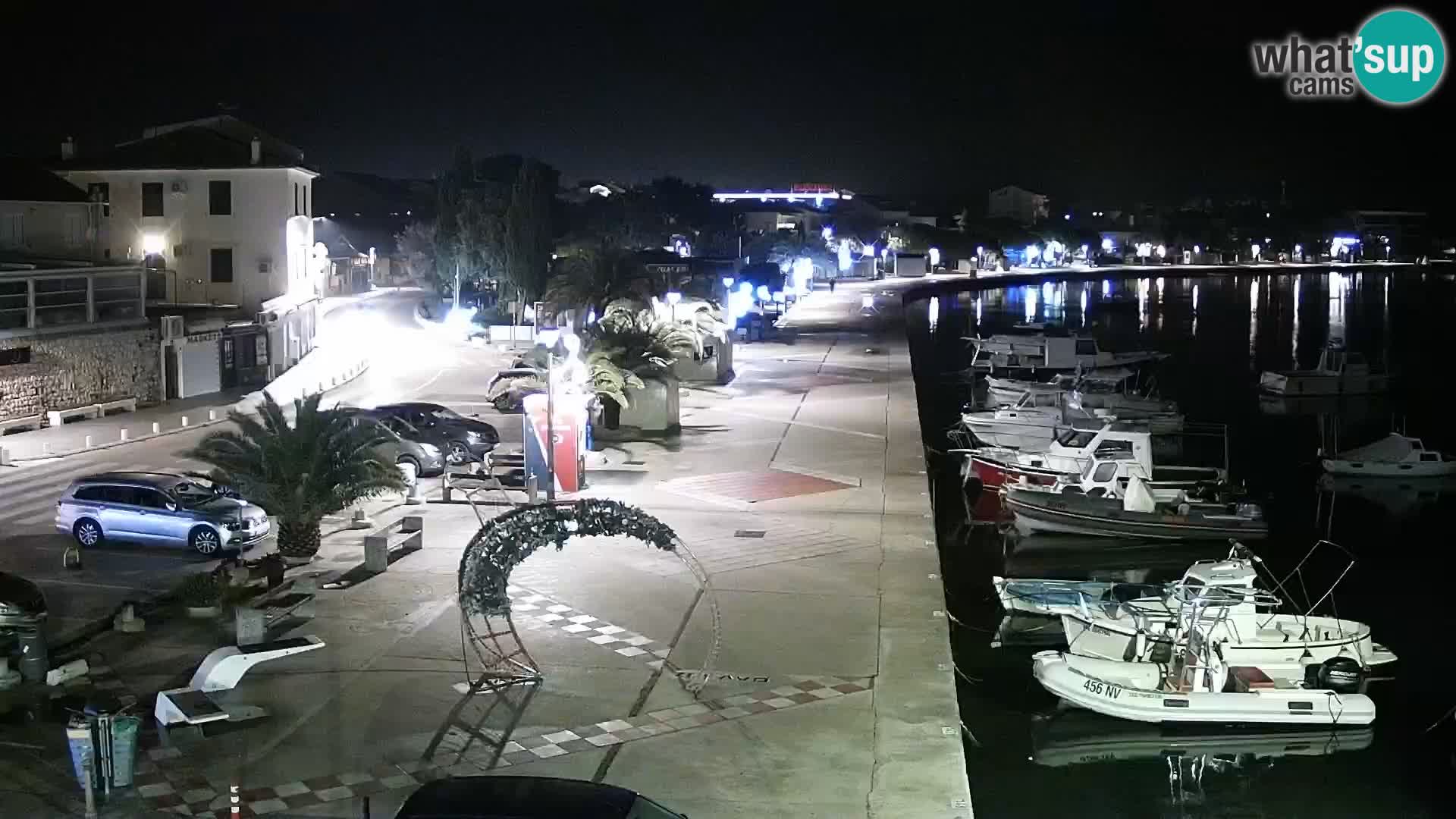 Novalja spletna kamera promenada