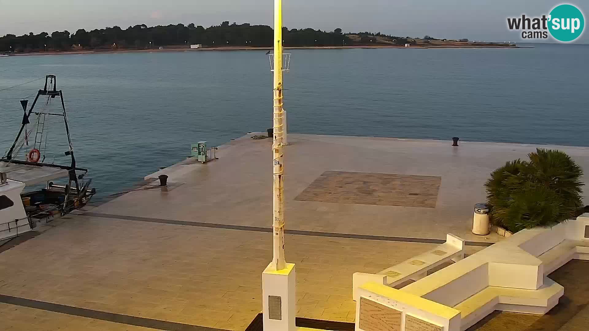 Livecam Promenade a Novalja