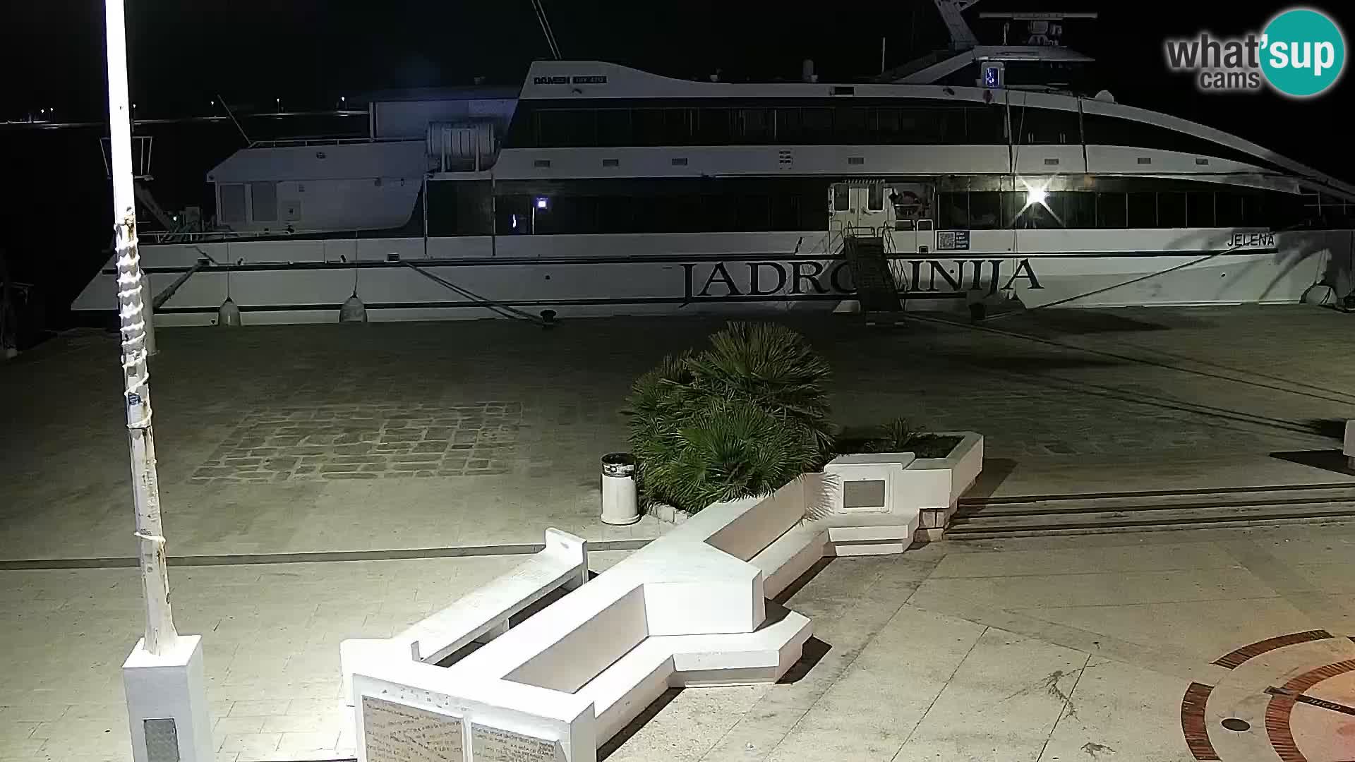 Webcam Novalja seaside promenade