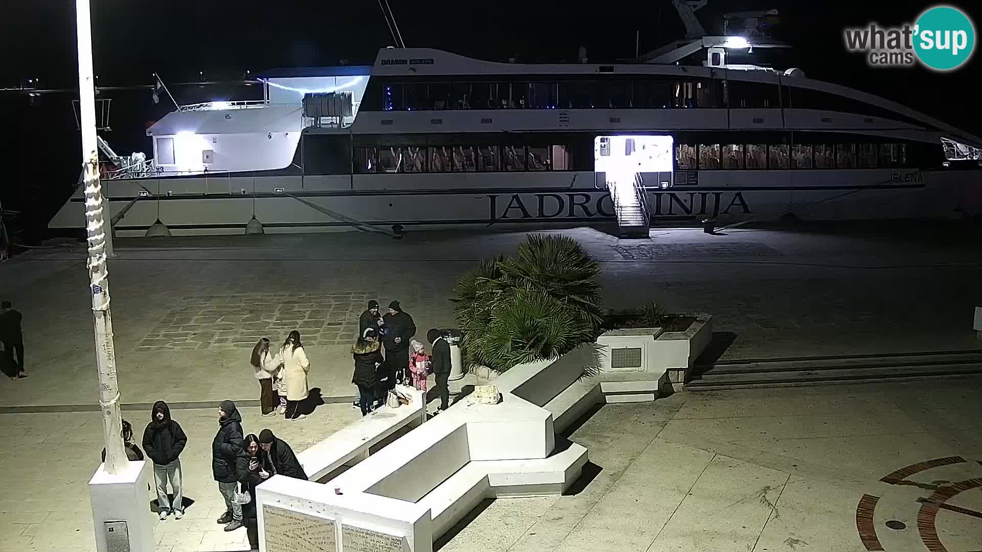 Webcam Novalja seaside promenade