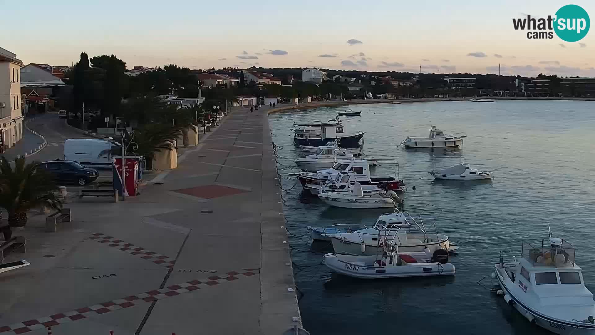 Webcam Novalja seaside promenade