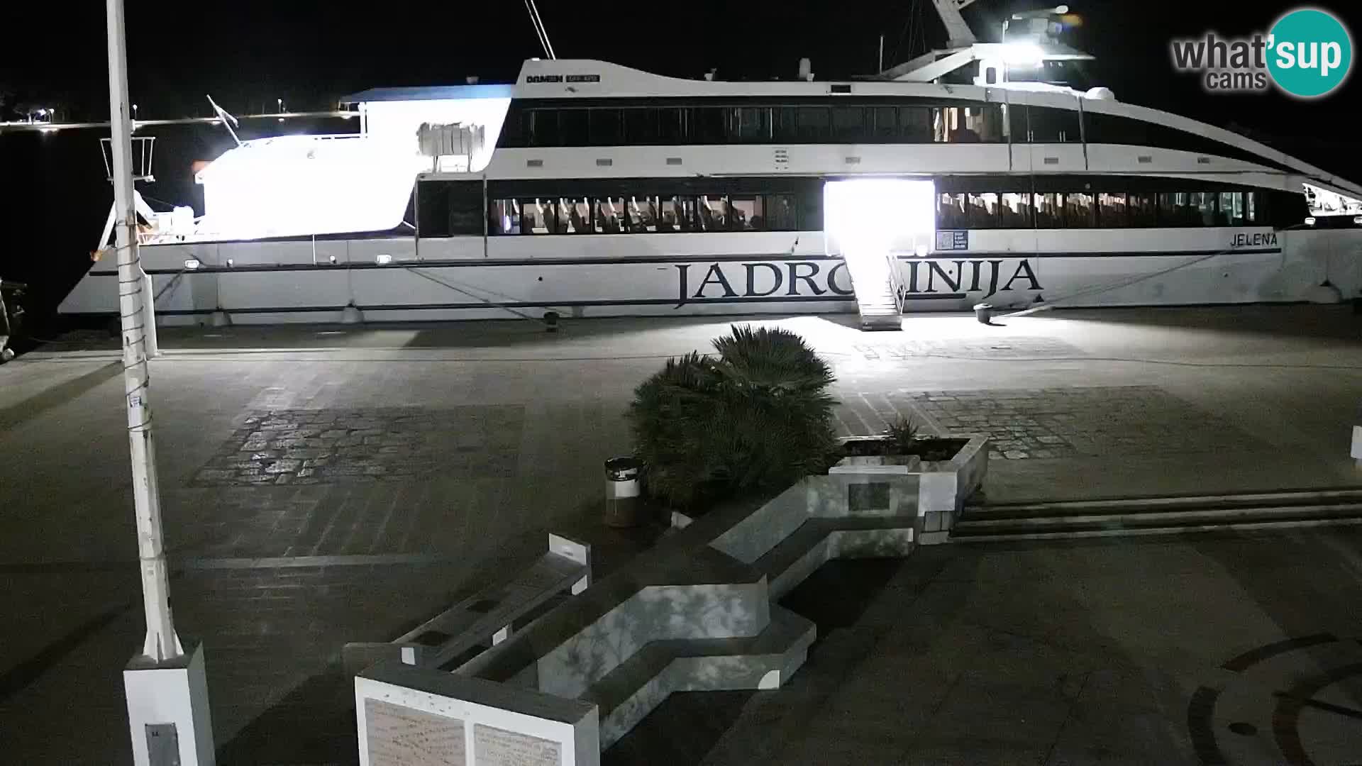 Livecam Promenade a Novalja