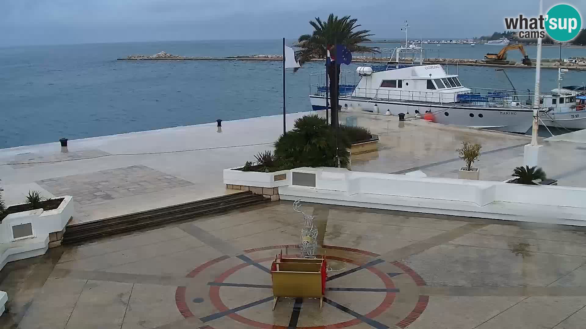 Web kamera Novalja promenada