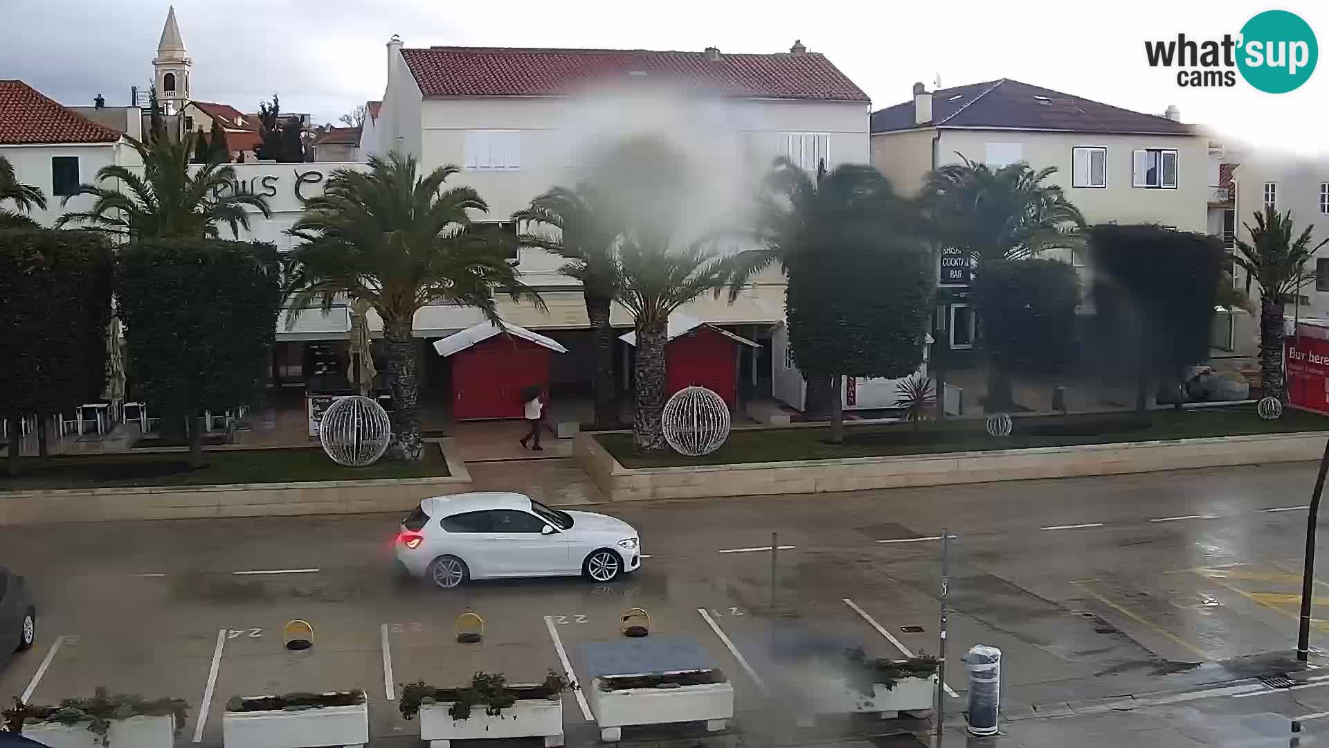 Webcam Novalja seaside promenade