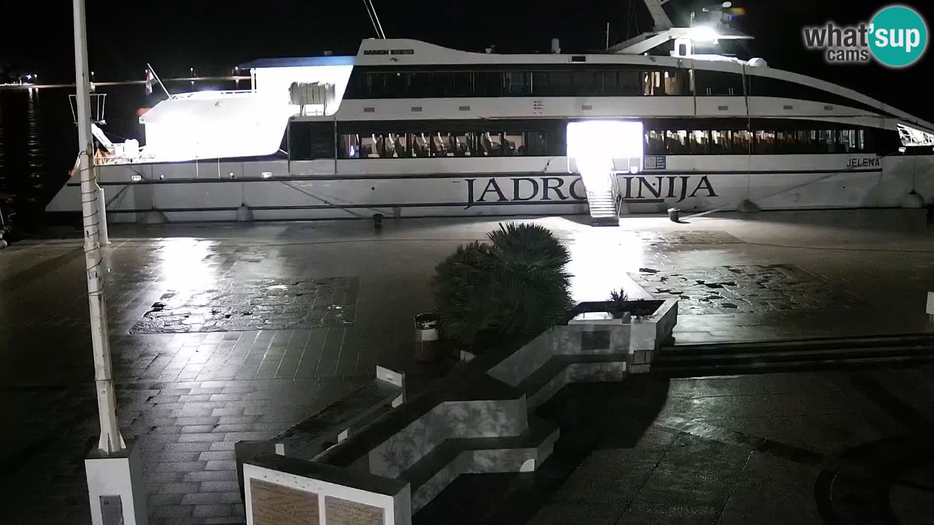 Webcam Novalja seaside promenade