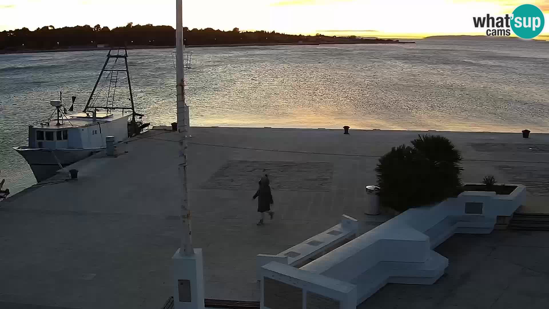 Novalja spletna kamera promenada