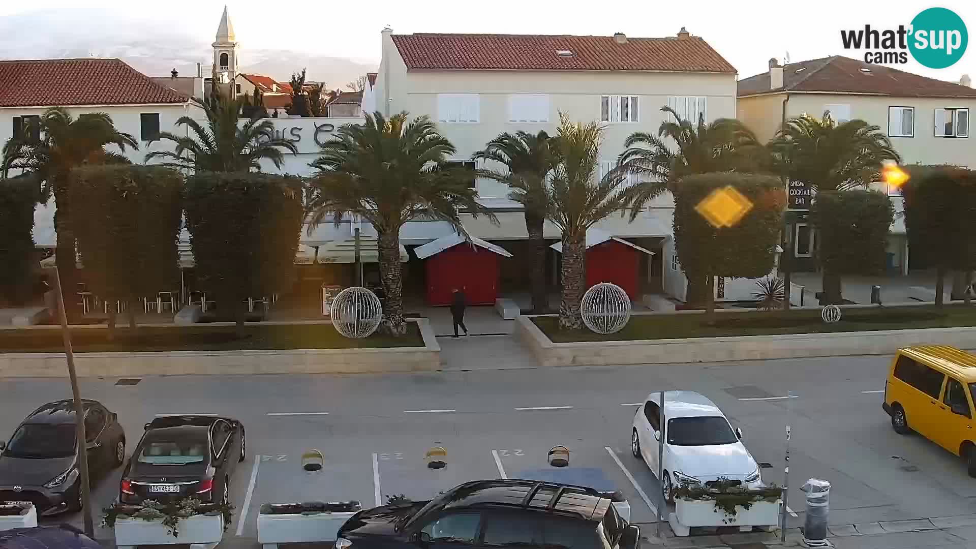 Web kamera Novalja promenada