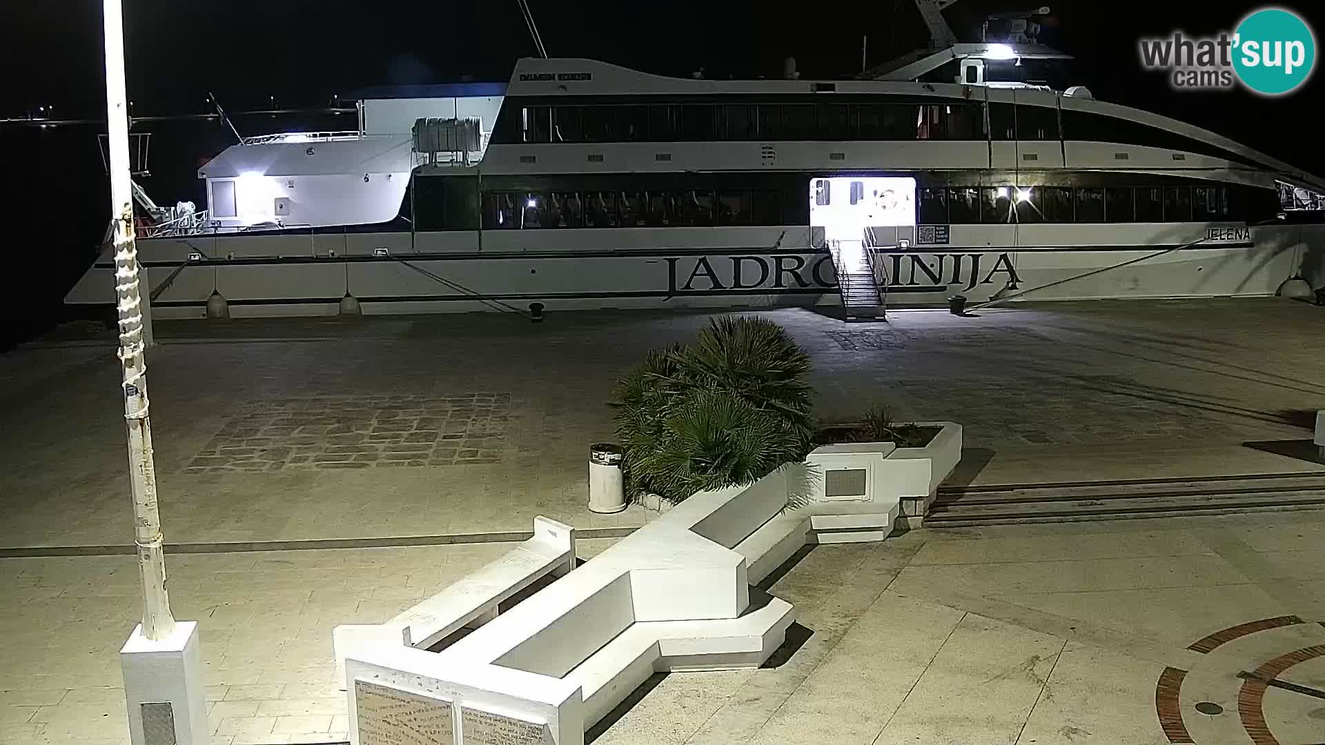 Webcam Novalja seaside promenade