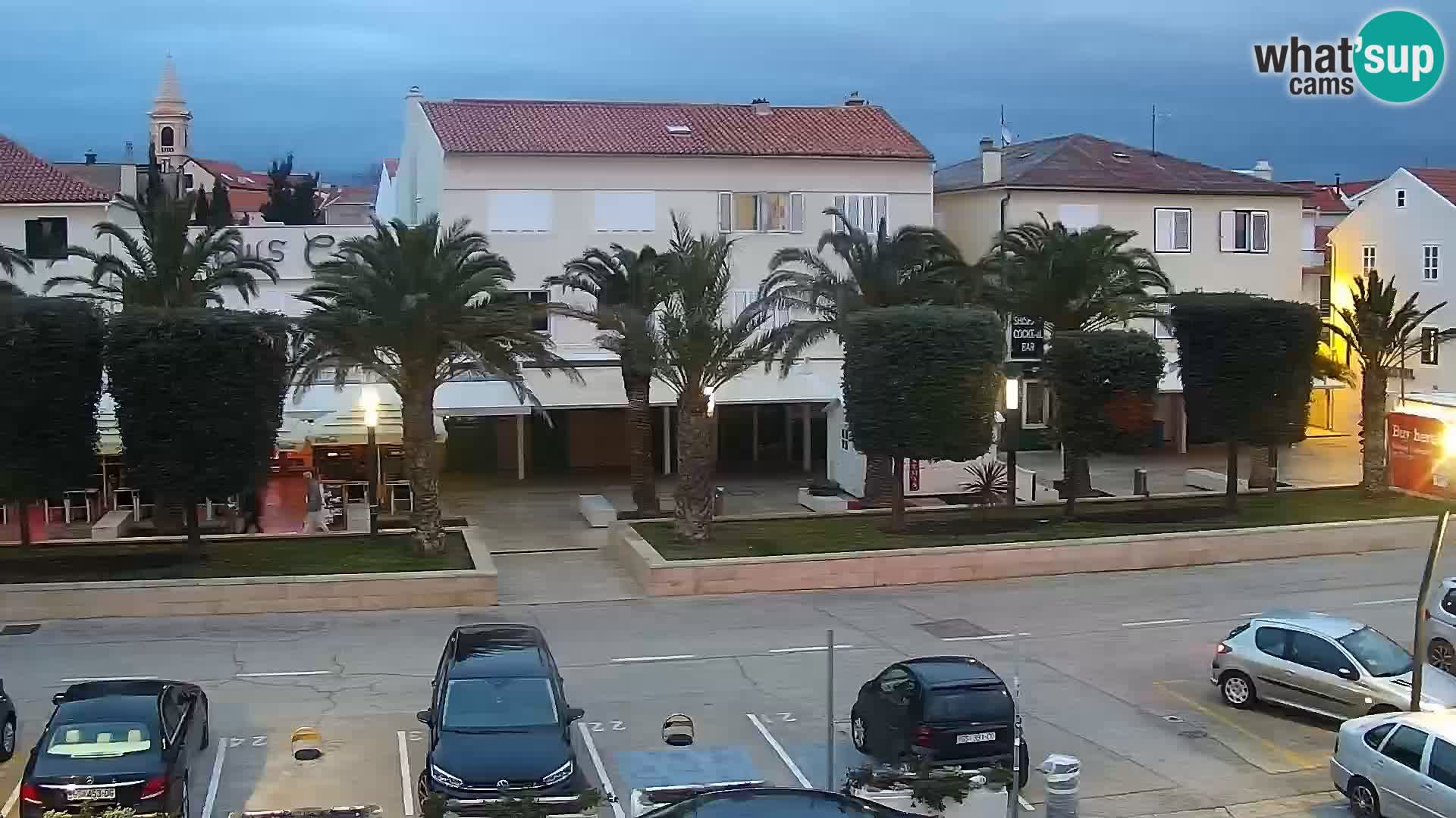 Novalja spletna kamera promenada