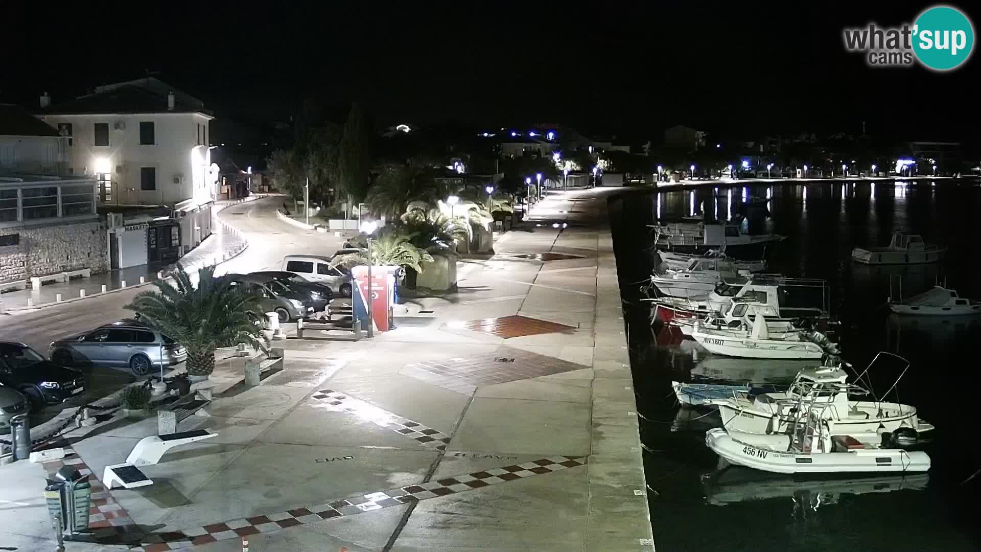 Web kamera Novalja promenada