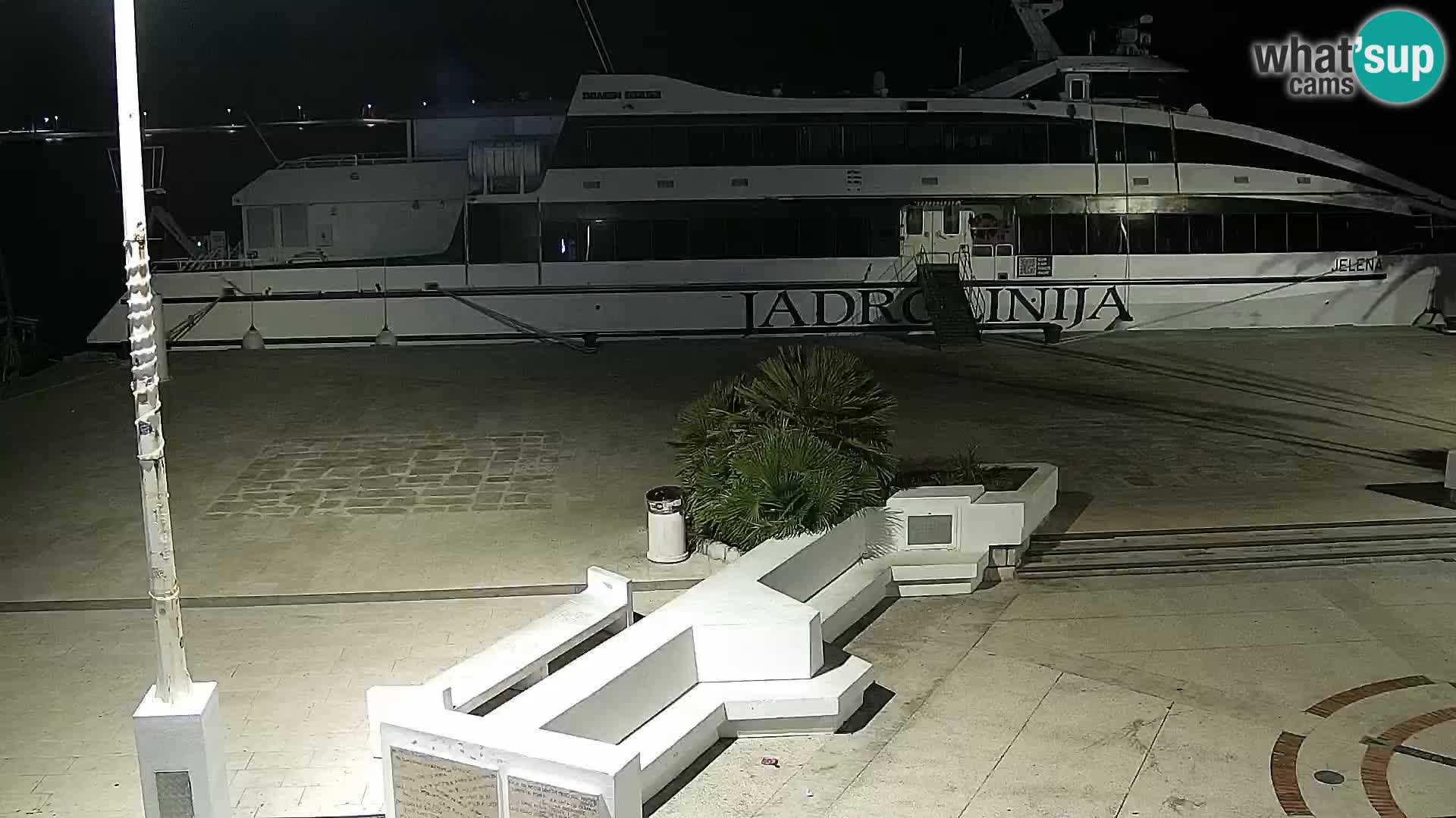 Webcam Novalja seaside promenade