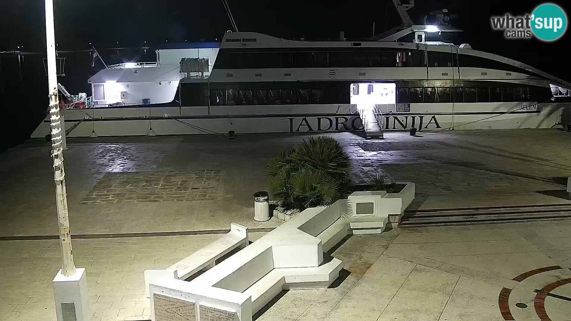 Webcam Novalja seaside promenade