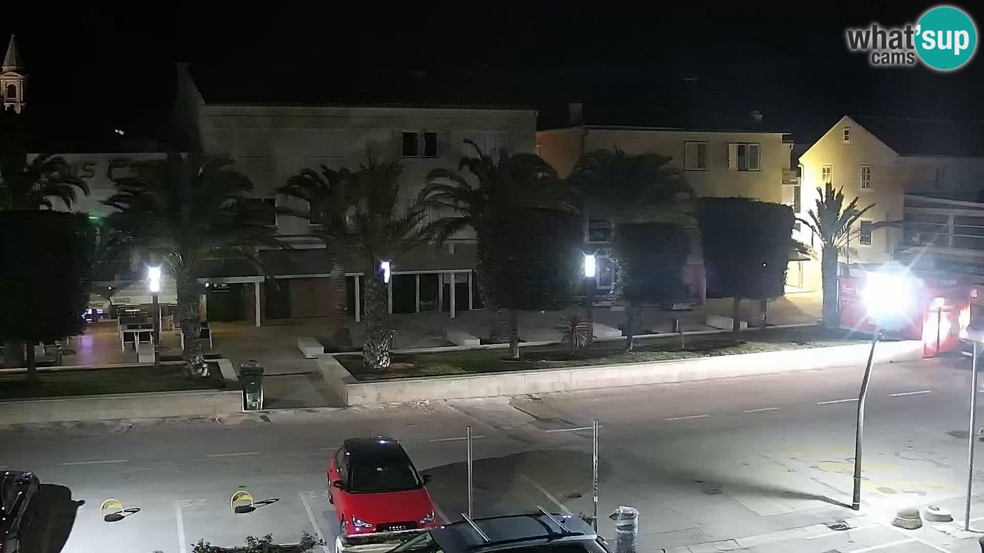 Novalja spletna kamera promenada