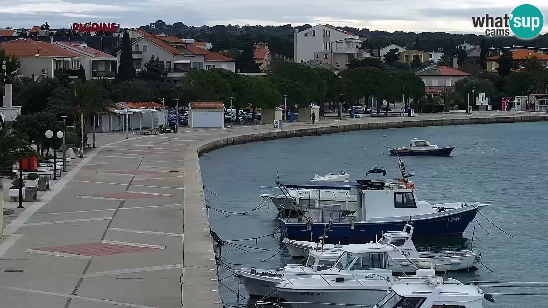 Web kamera Novalja promenada