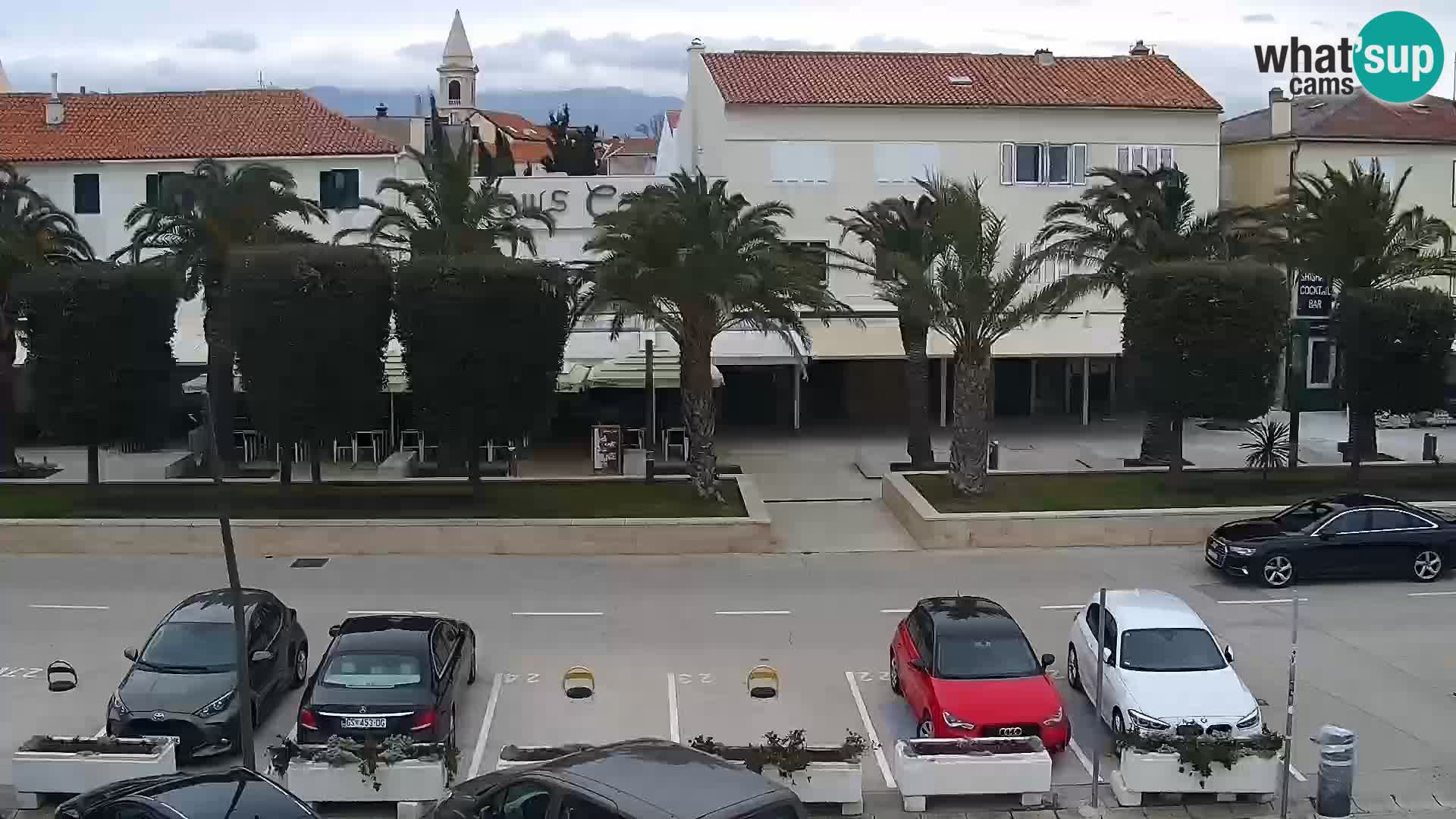 Novalja spletna kamera promenada