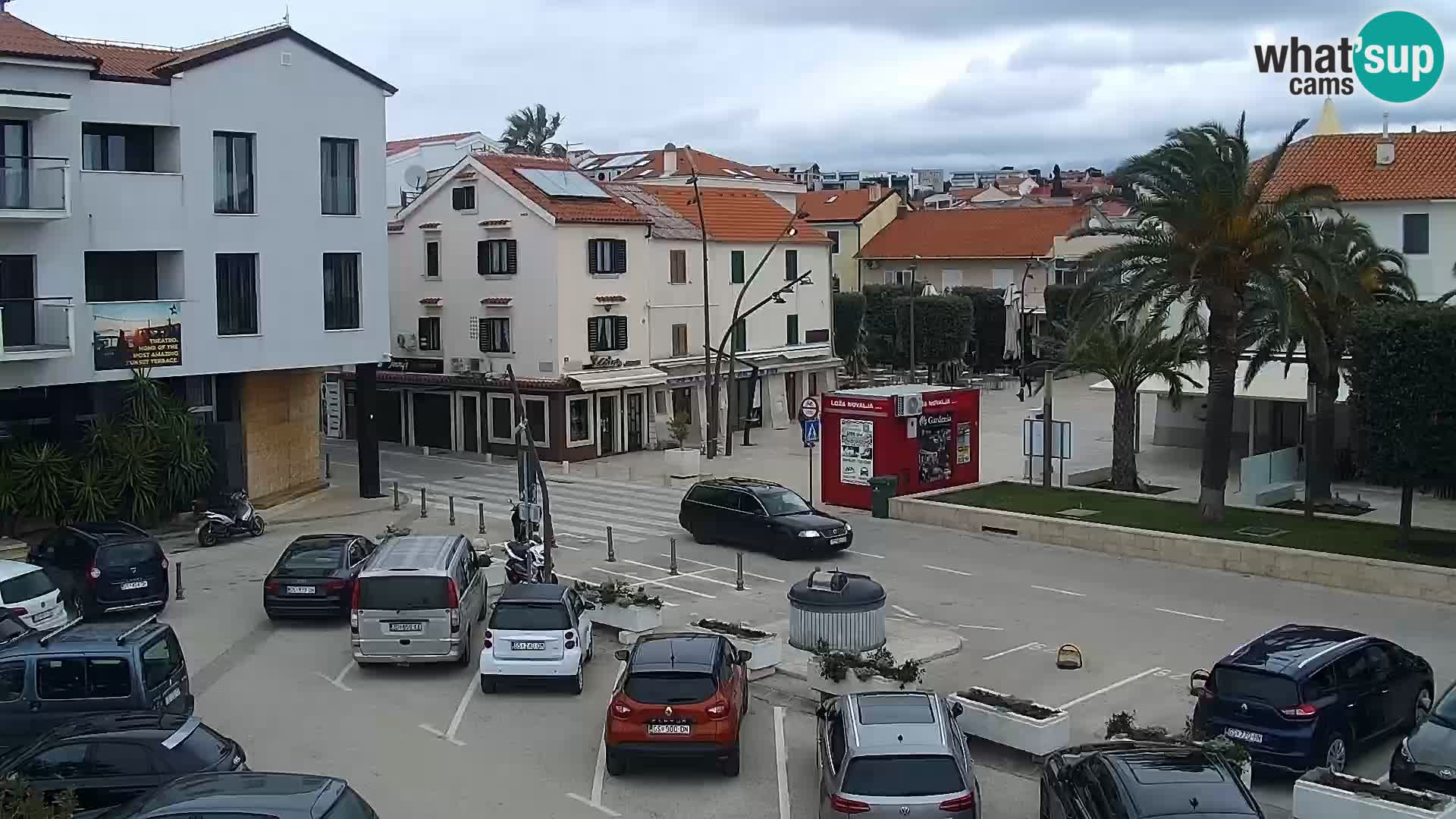 Novalja spletna kamera promenada
