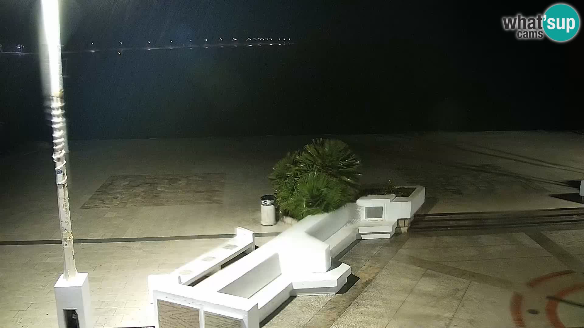 Livecam Promenade a Novalja