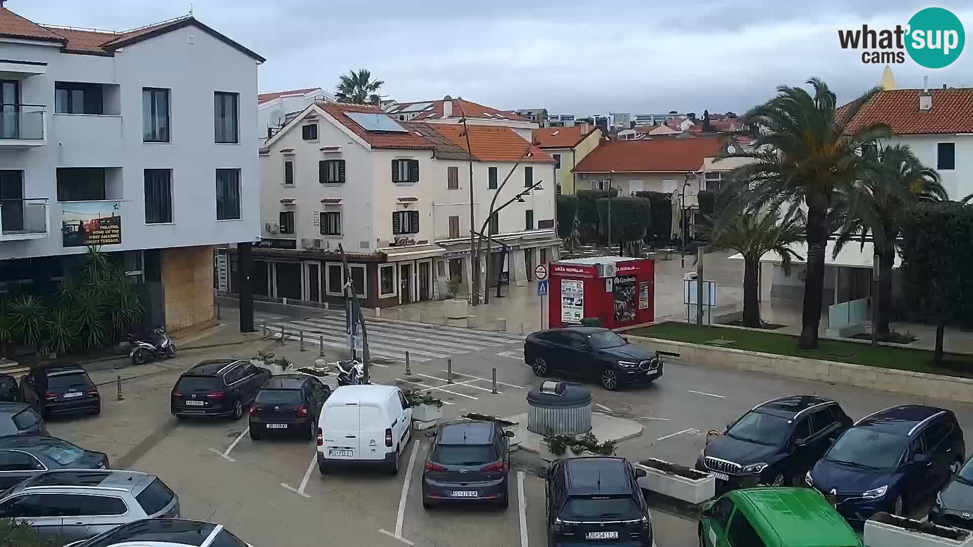 Web kamera Novalja promenada