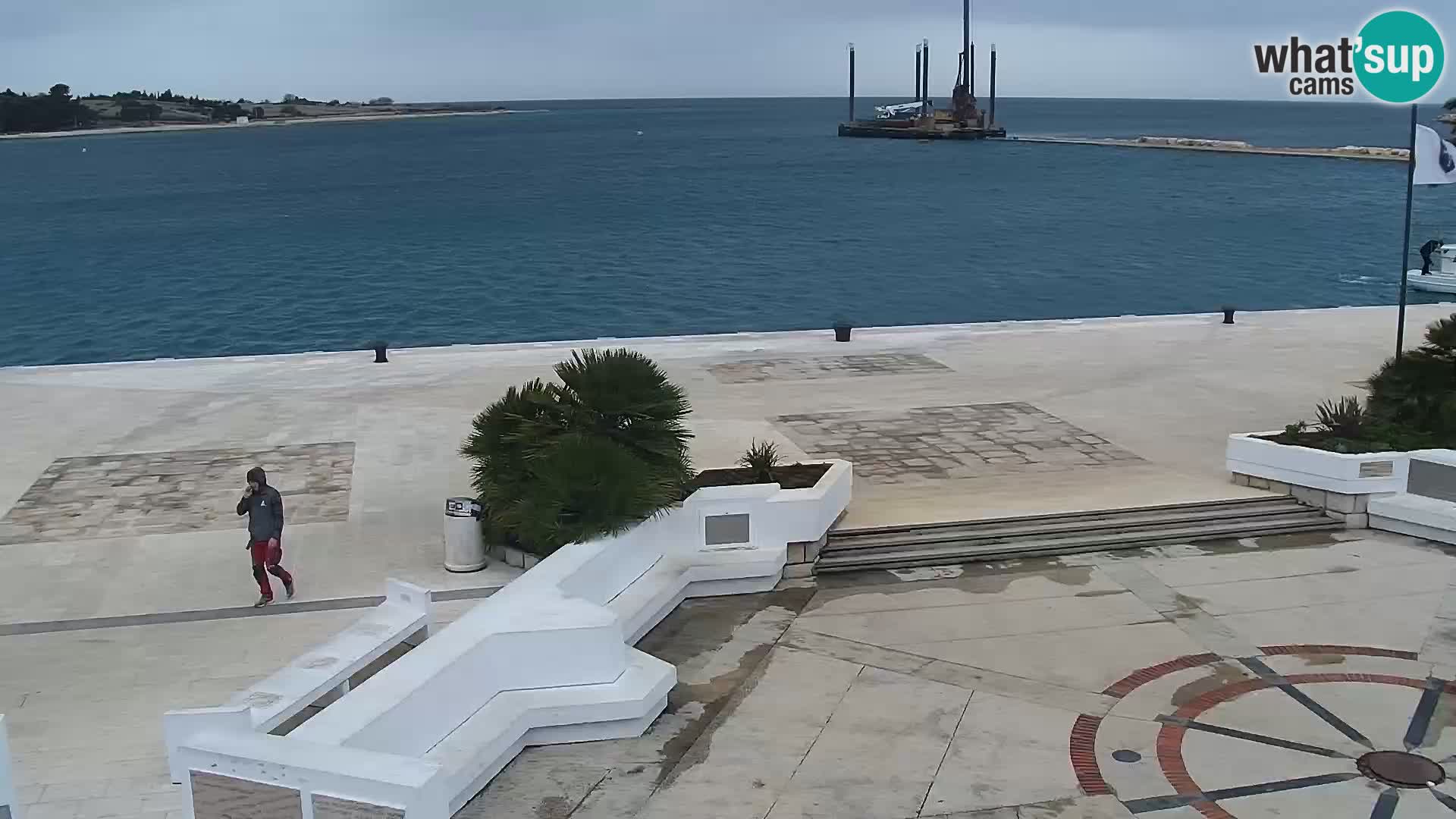 Web kamera Novalja promenada