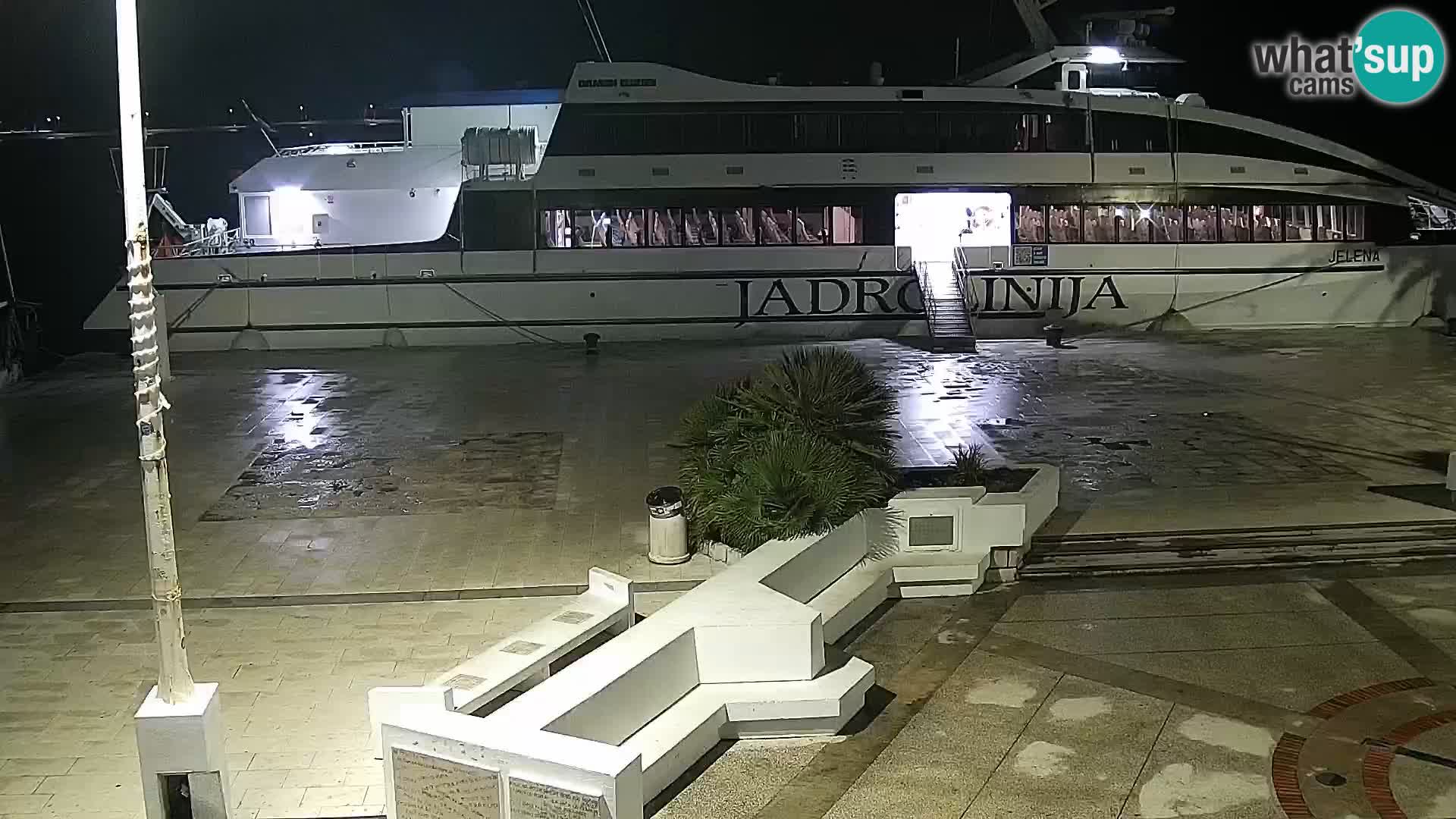 Webcam Novalja seaside promenade
