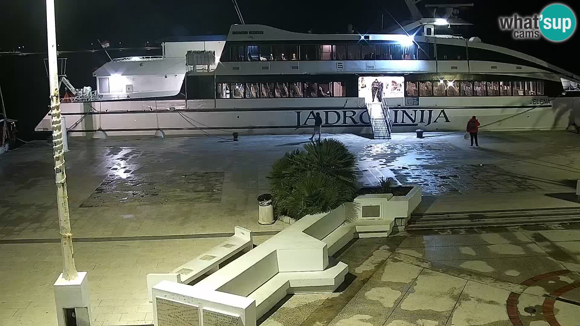 Webcam Novalja seaside promenade